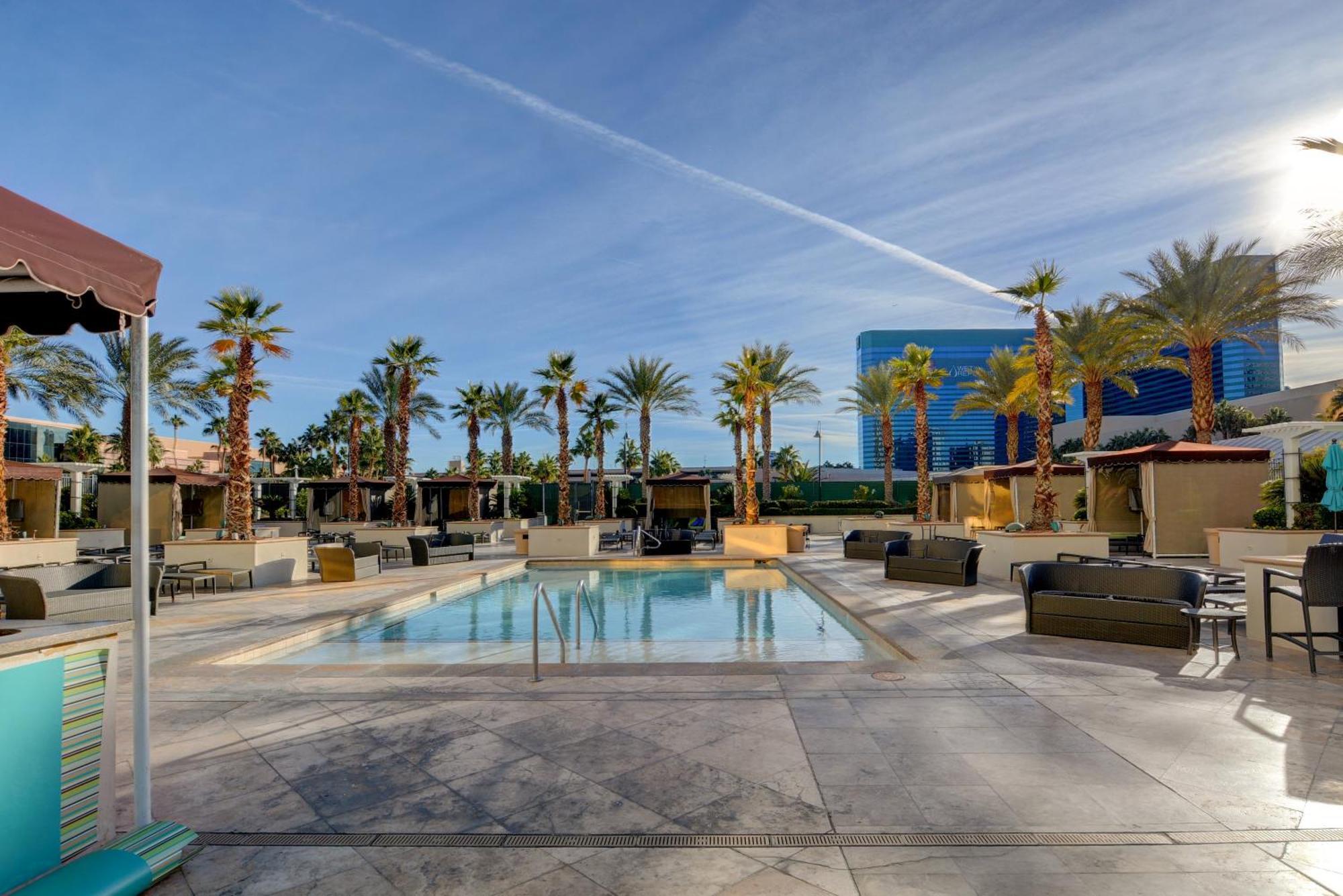 The Fantasy Suite Mgm Signature Pool View Las Vegas Esterno foto